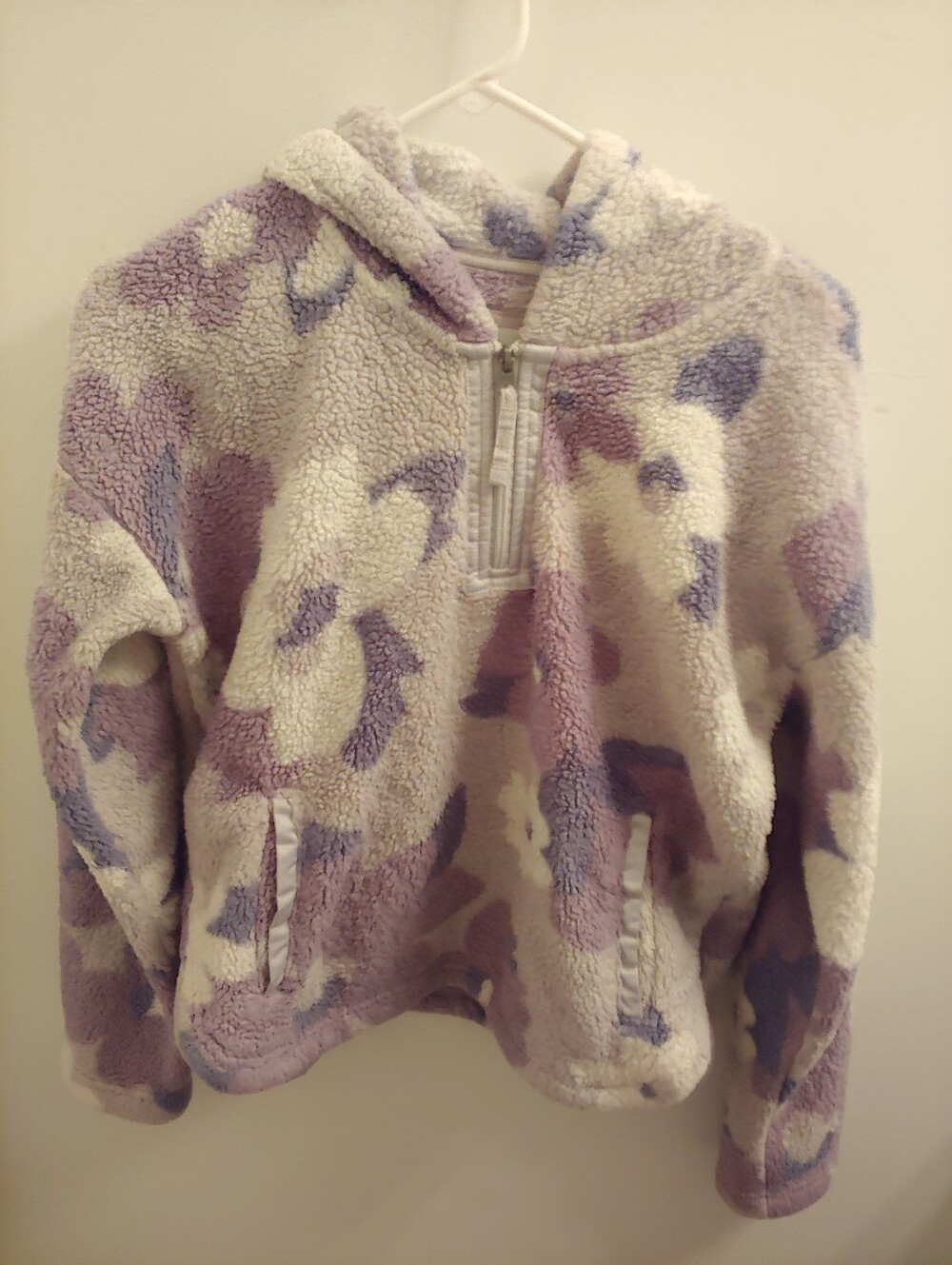 abercrombie kids Cream & Purple Sherpa Hooded Pullover Size 15/16